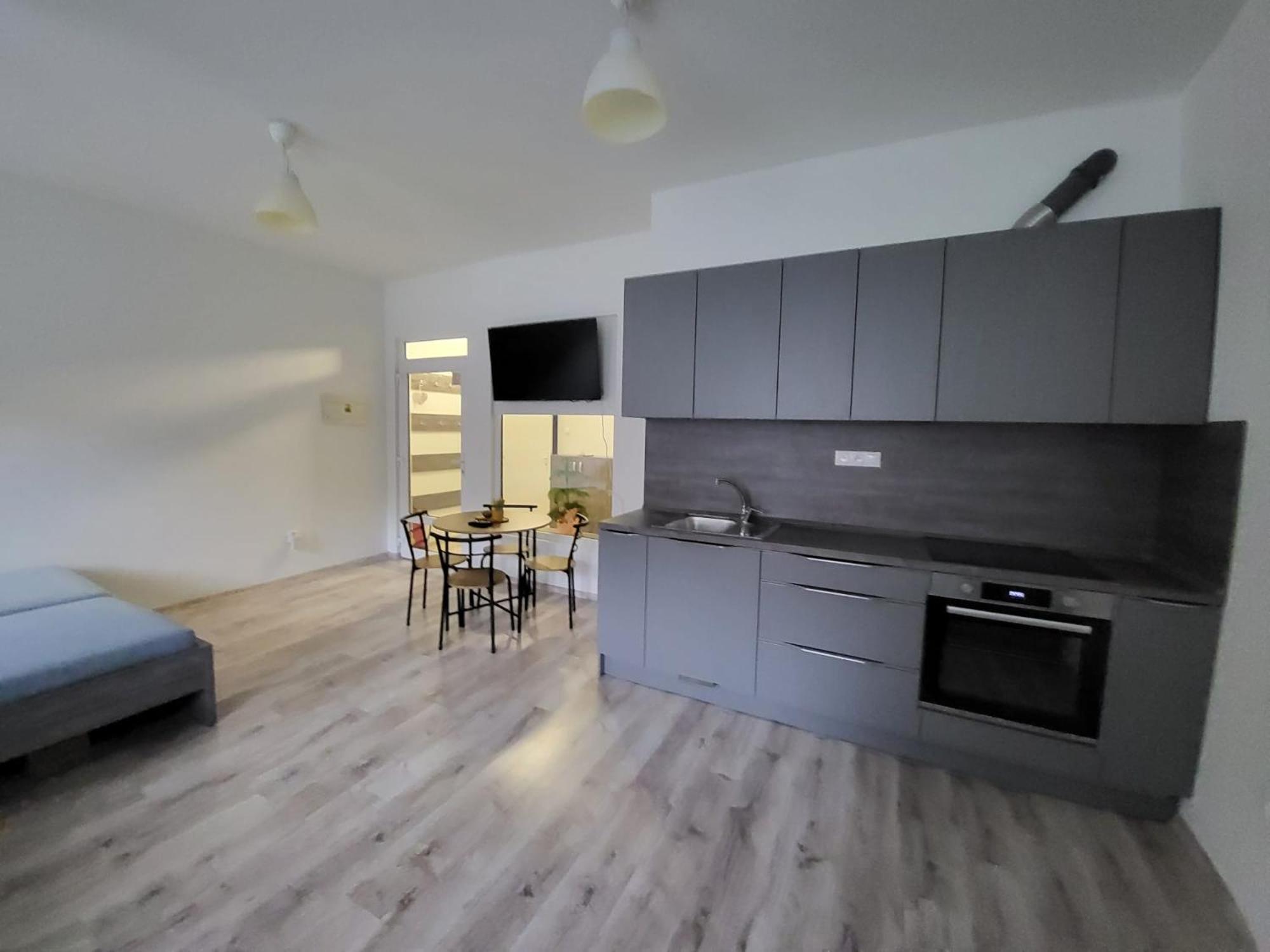 Apartman Nova Bana Buitenkant foto